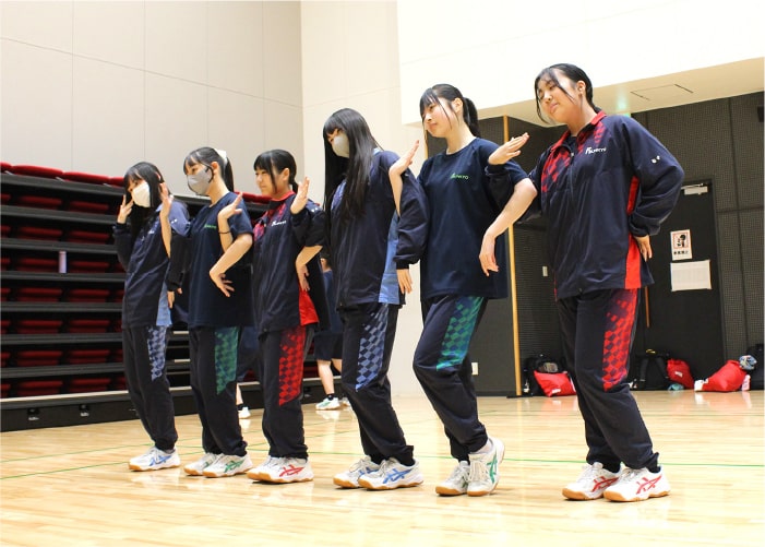 文教大学附属高等学校　学校指定体操服、シューズ