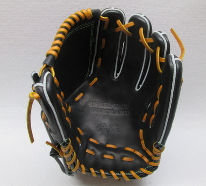 佐藤グラブ工房　投手用グラブ　SGK10湯もみ加工済み　受注生産約1か月半～3か月（込み具合により変化）